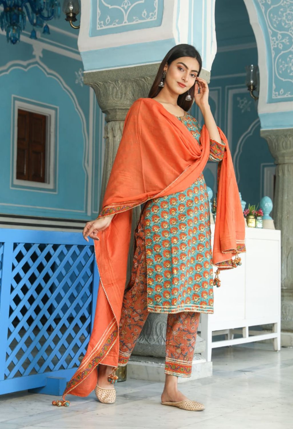 Geometric Print Straight Solid Kurta, Palazzo & Dupatta Set