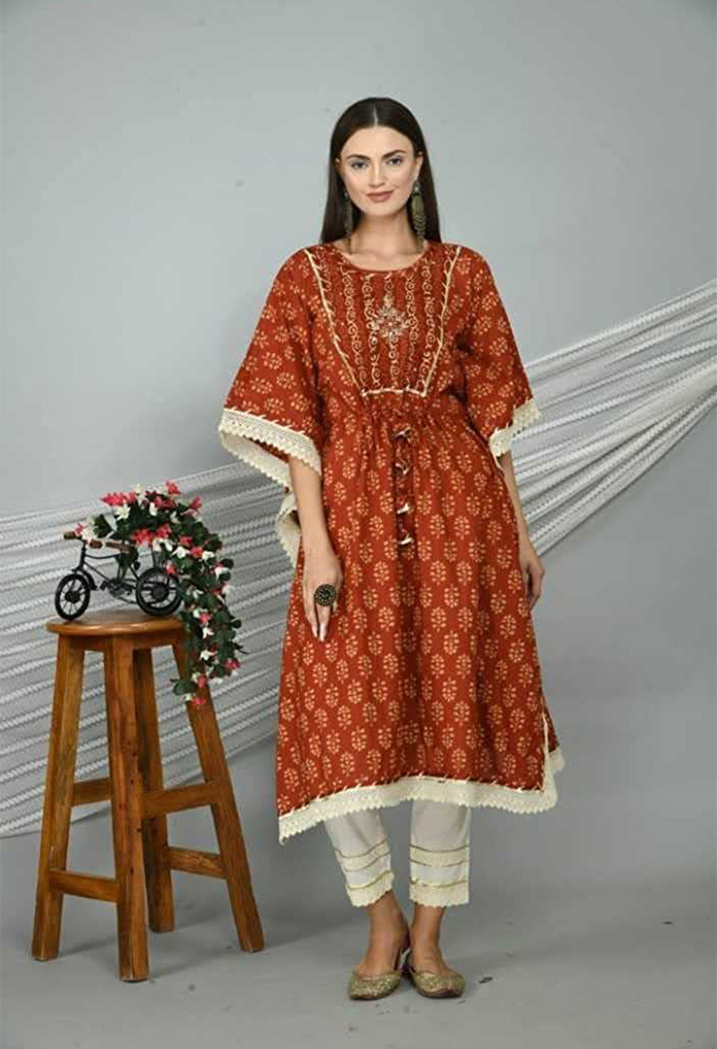 Graphic Print Cotton Silk Women Kaftan, Red