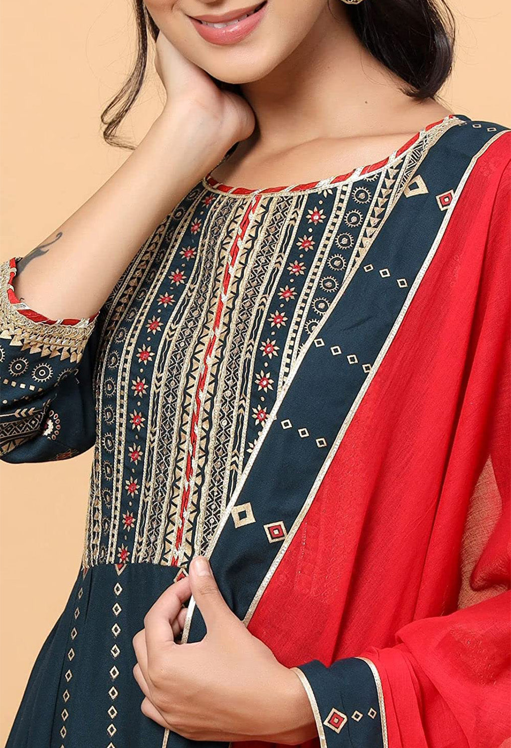 Kurta, Pyjama & Dupatta Set Cotton Silk Green, Gota Patti Work