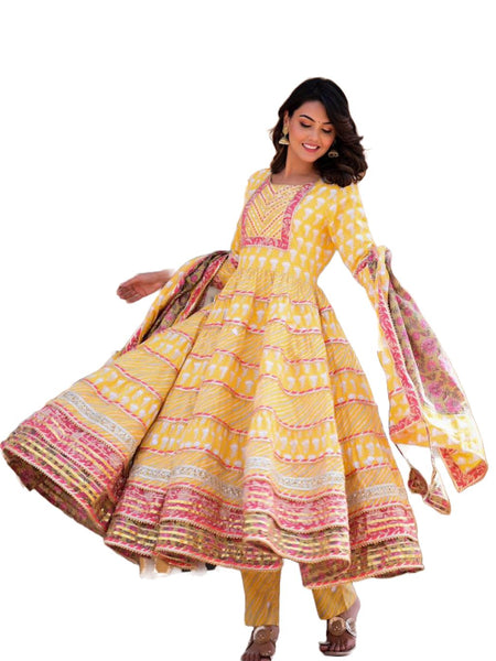 Geometric Print Straight Solid Kurta, Salwar & Dupatta Set